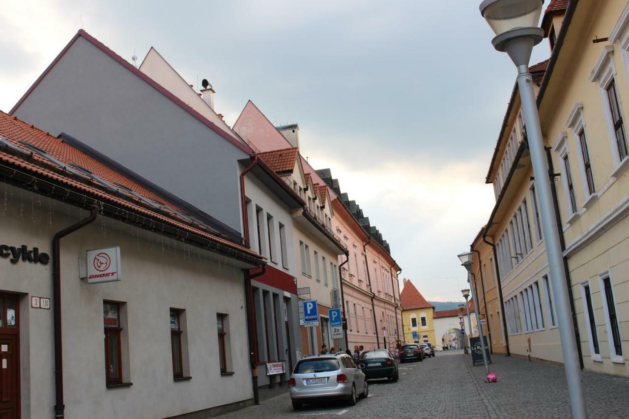 Centrum Apartman S- Dom Bardejov Exteriör bild